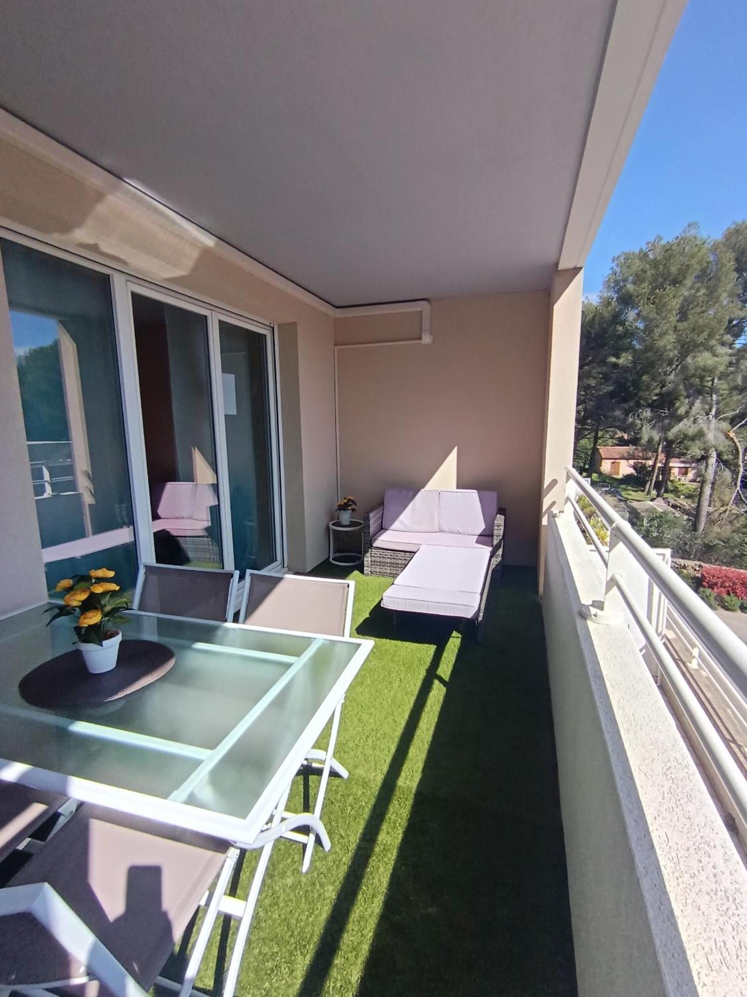 Le Mont Royal Apartment La Ciotat Exterior photo